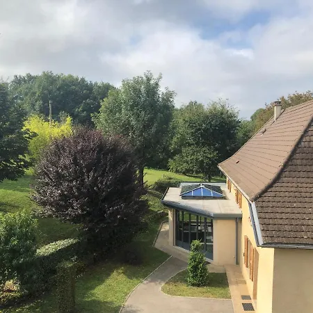 Havre De Paix Et De Verdure Proche Walibi Et A43 - 4 Etoiles Semesterbostad *