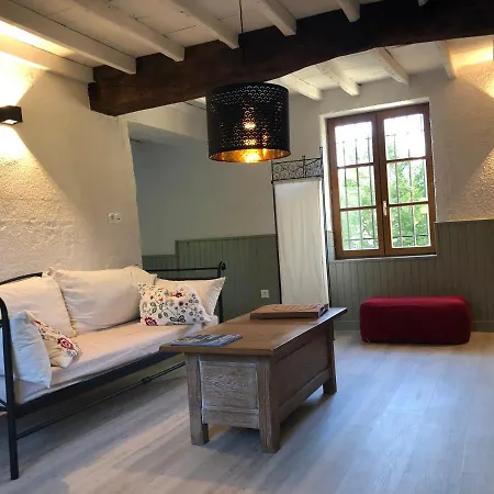 Havre De Paix Et De Verdure Proche Walibi Et A43 - 4 Etoiles Semesterbostad